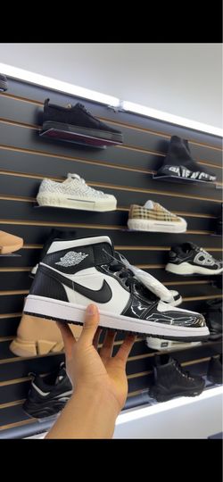 Nike (Shoes)
