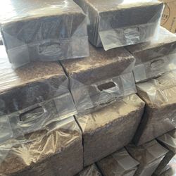 BRAND NEW GARDENING SUPPLIES