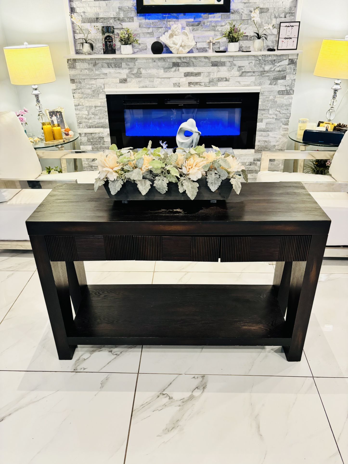 ✨🪵 Modern Dark Wood Console Table – Excellent Condition 🪵✨