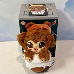Disney Cosbi Star Wars Ewoks Series 2 Mystery  Baby Nippet Chaser 1/48