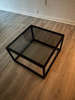 Entrance decor and coffee table