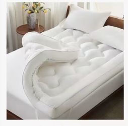 5 Inch Queen Gel Memory Foam Mattress Topper for Pressure Relief,60x80 in Queen Mattress Pad Cover,2000 GSM Foam Filling,Circle Quilting Craft,4-Layer