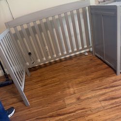 3 In 1 Crib With Mattress 