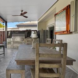 Dinning Table 