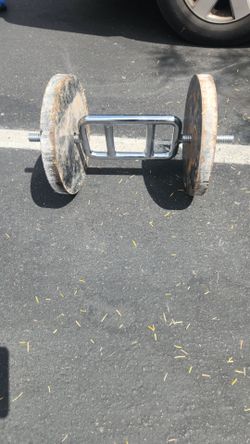 2 50lbs plate w/ bar
