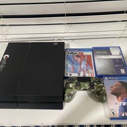 PlayStation 4 With Games