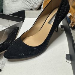 Women's Zitah Embellished Pointed Toe Pumps