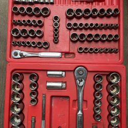 Craftsman Auto Tool Set