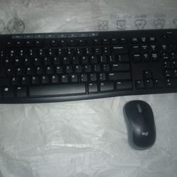 Logitech Wireless Keyboard And Mouse K270
