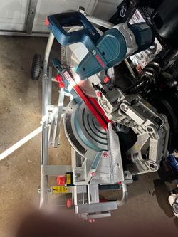 BOSCH .GCM12SD.. meter and compound https://offerup.com/redirect/?o=c2F3LkJPU0NI T4B stand. With 4’ extension manuals. For both tools. selling both as