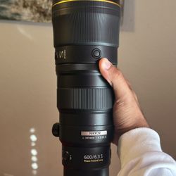 Nikon Z 600mm f/6.3 VR S Lens for Z Mirrorless Cameras + Lens Hood