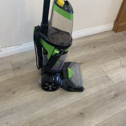 Bissel Pet Vacuum cleaner