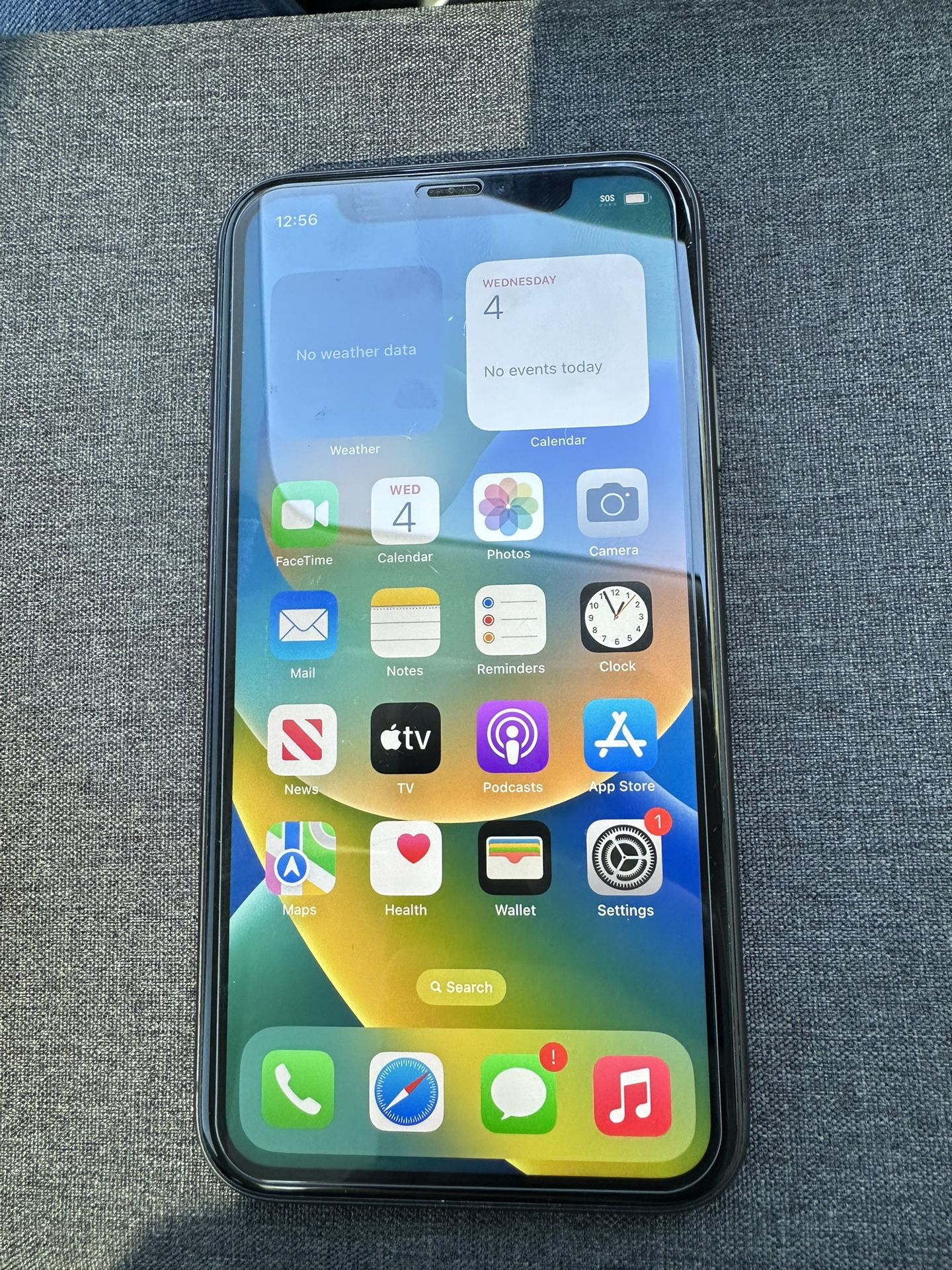 Apple iPhone 11 64gb Black Color T Mobile Simple Mobile