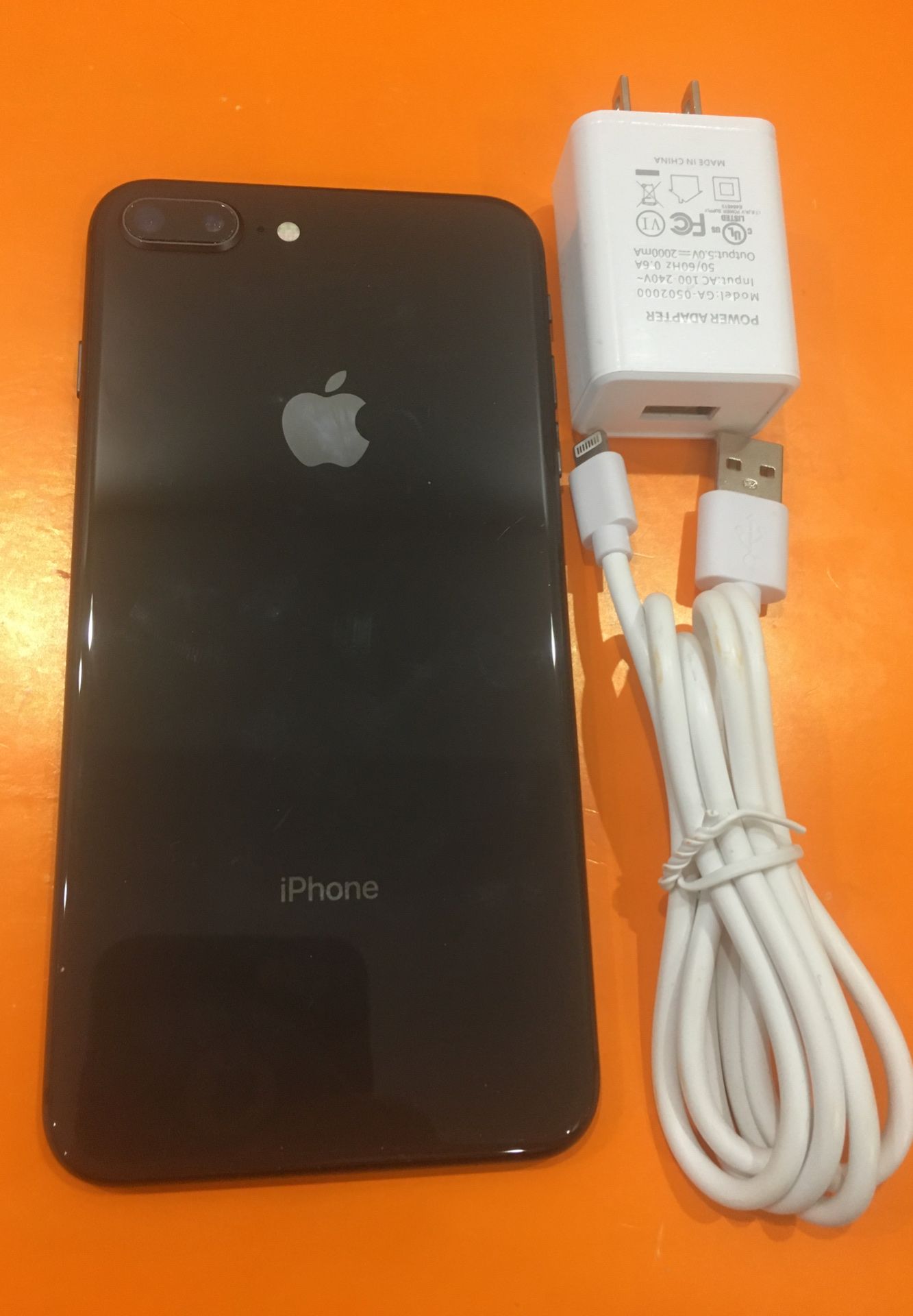 iPhone 8 Plus 64gb UNLOCKED with 6 months warranty