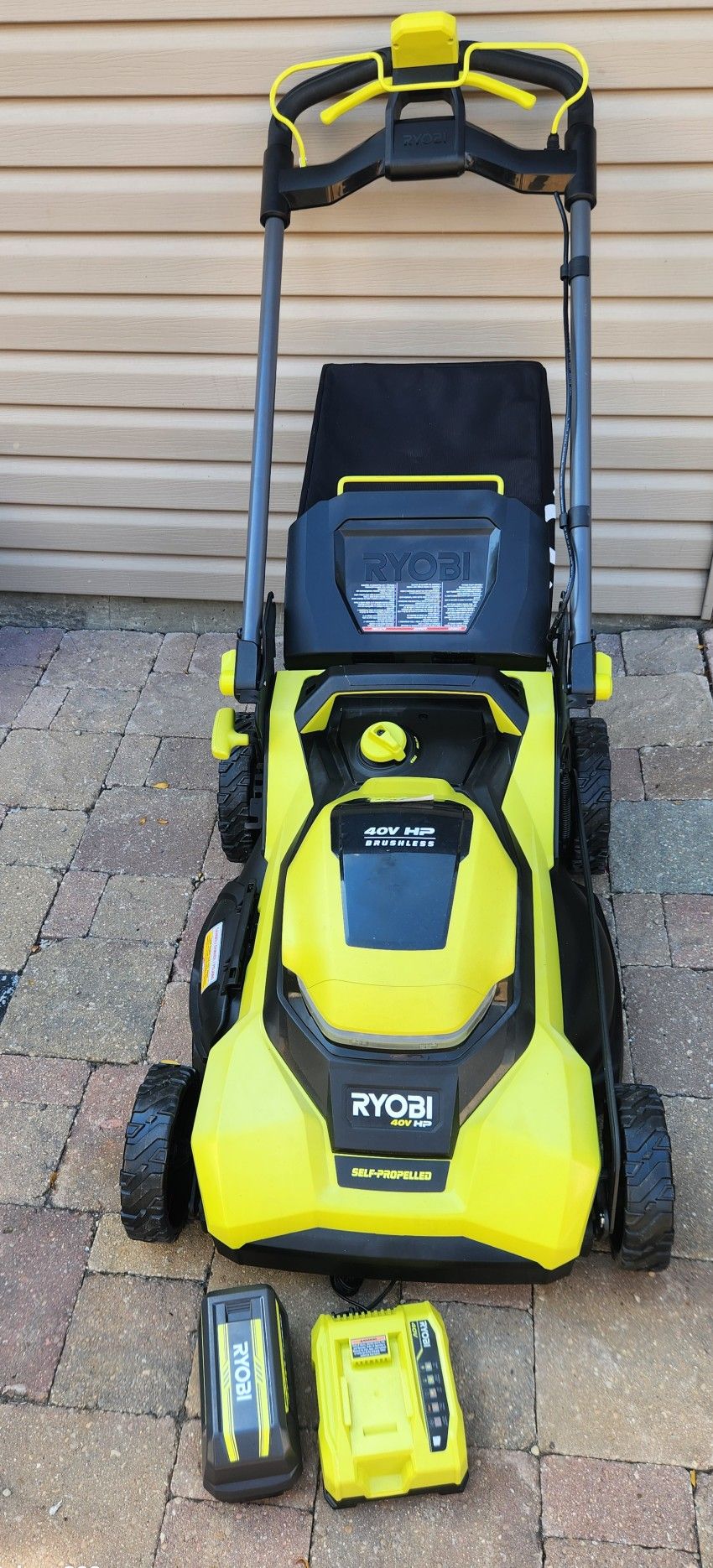 RYOBI
40V HP Brushless 21 in. Cordless Battery Walk Behind Self-Propelled Lawn Mower with (1) 6.0 Ah Battery and Charger