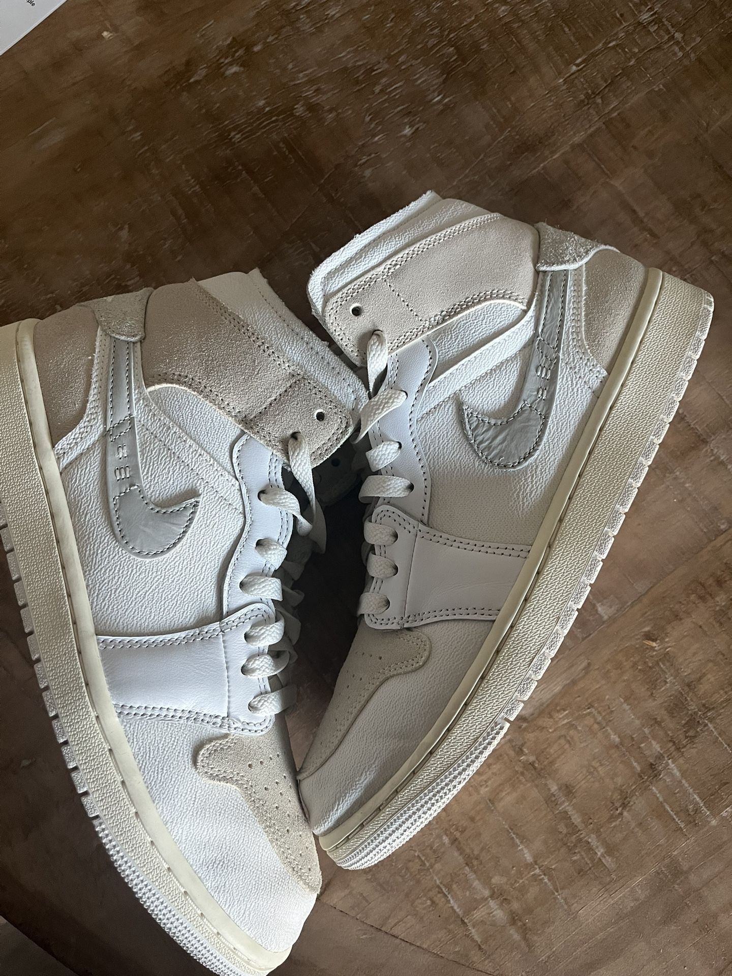 Jordan 1 Mid SE Craft