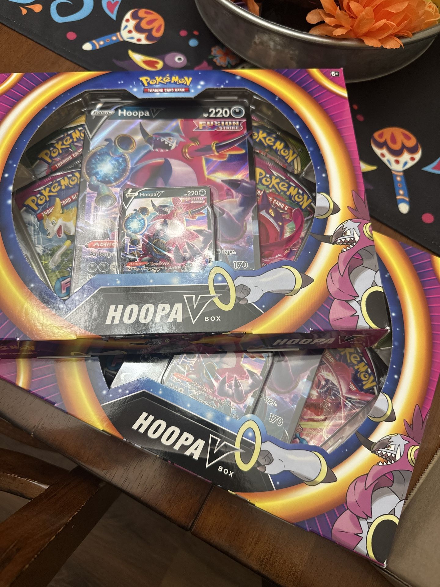 Hoopa V Box (Evolving Skies)