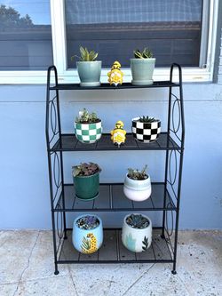 Metal Plant Stand For Sale 🪴Plants not Included