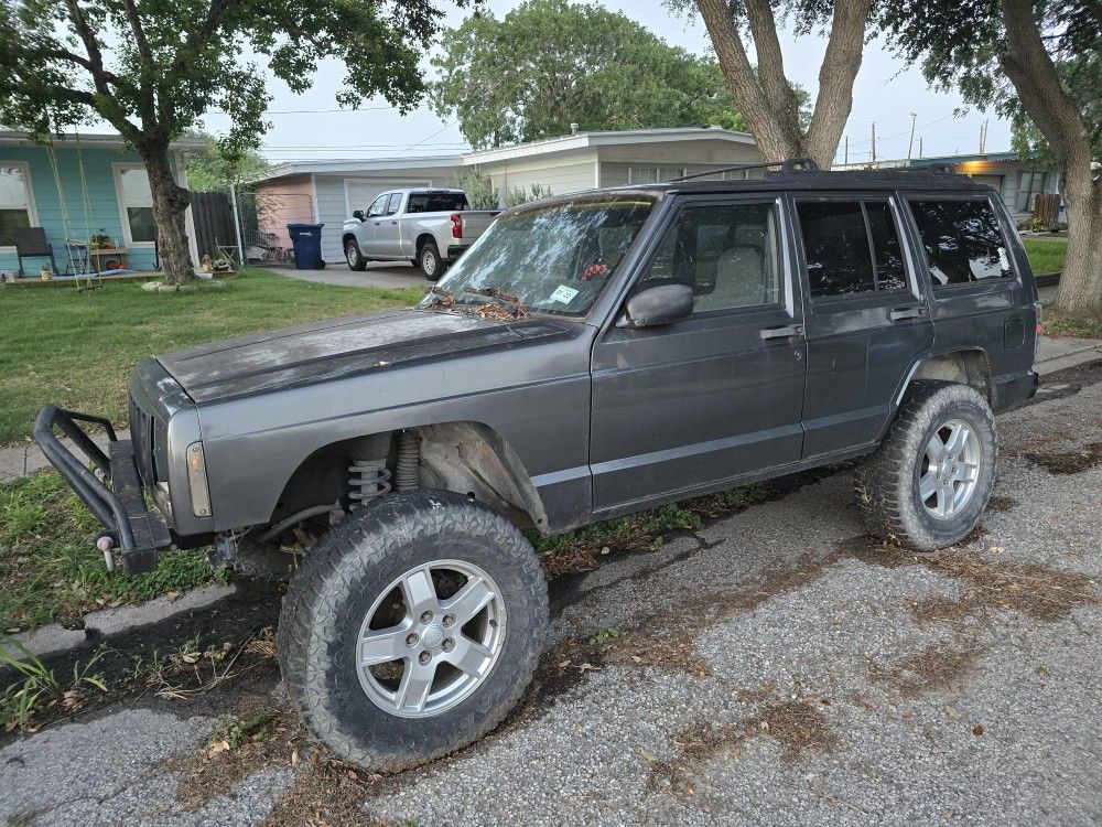 1999 Jeep Cherokee
