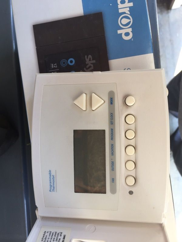 A/c thermostat Carrier