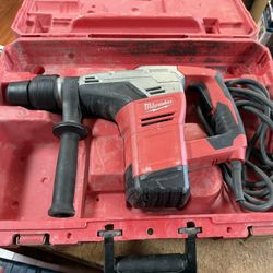 Milwaukee Rotary Hammer 