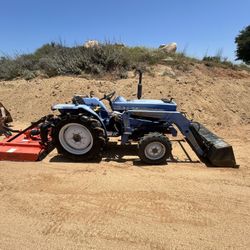 Iseki 2300 Front Load Tractor With Attachments 