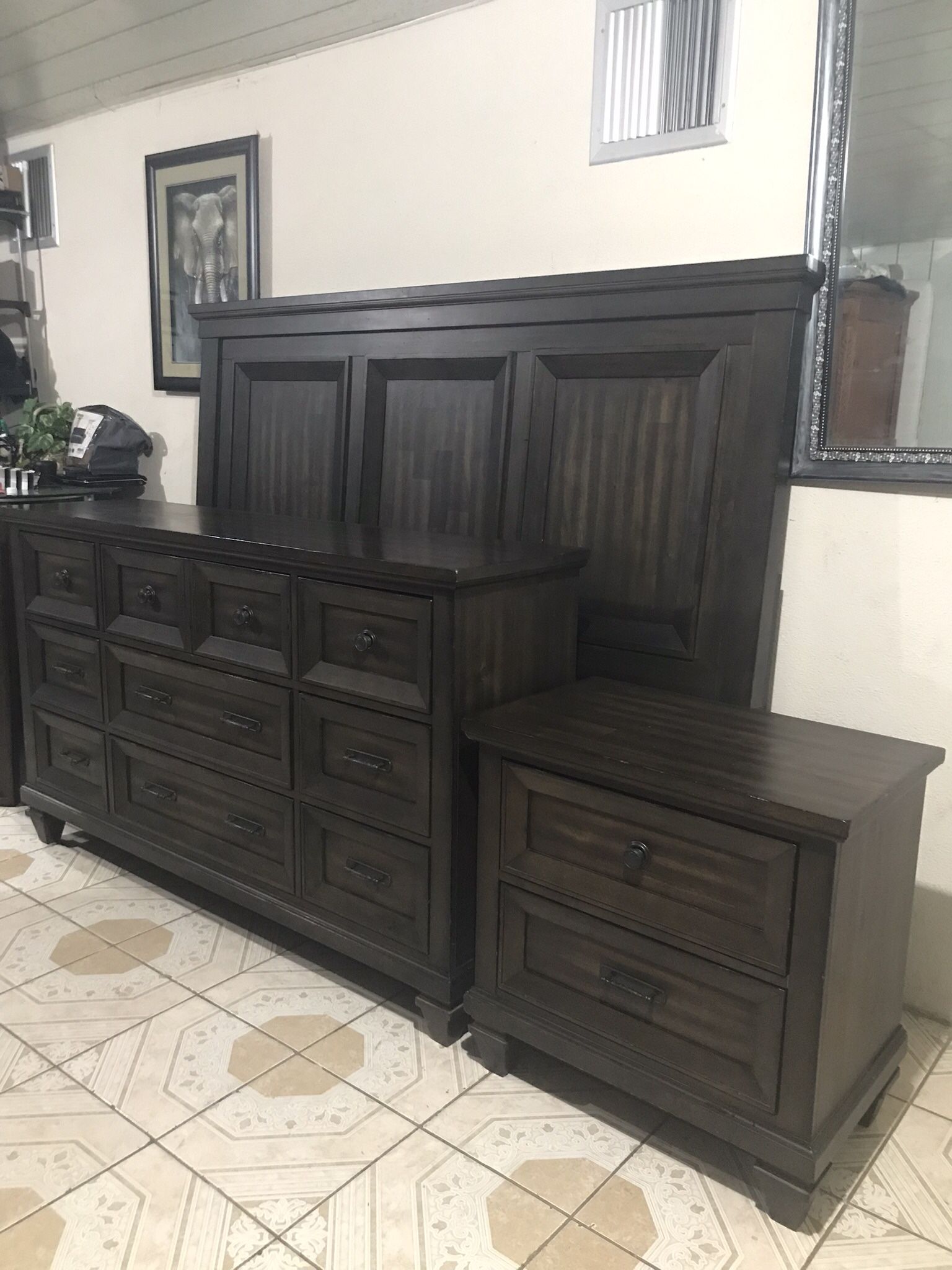 King Size Bedroom Set Clean