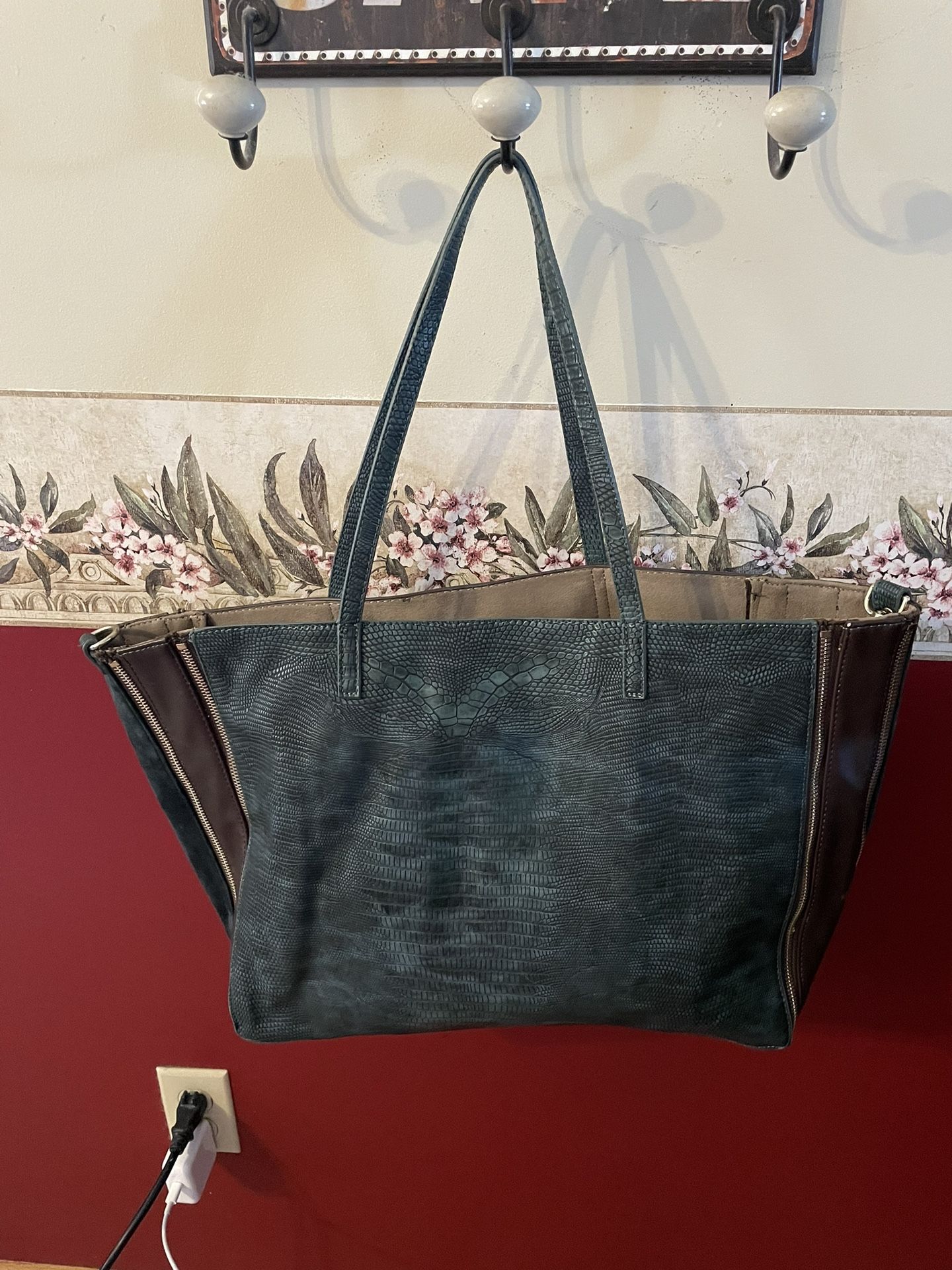 Unbranded Large Bag/purse