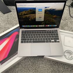 Macbook Pro - Quad Core i5 - 16GB RAM - 512GB SSD