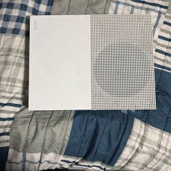 White Xbox One S 