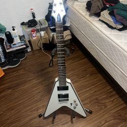 Schecter Diamond Series Hellraiser Electric Guitar