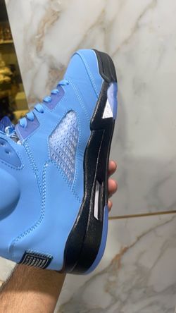 New sneakers size 11