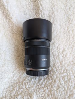 Canon RF 85mm f/2 Macro IS STM — MINT