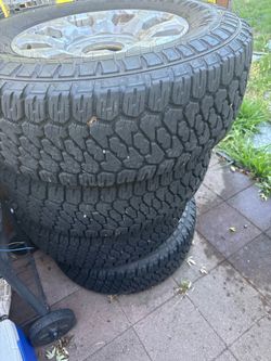 LT275/70R18