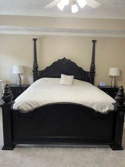 King bedroom set with mattress