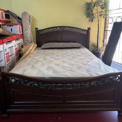 Cal King Bed 
