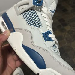 Jordan 4 Military Blue 