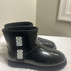 UGG Women's Classic Clear Black Mini Boots Ankle Booties Waterproof SIZE 9 