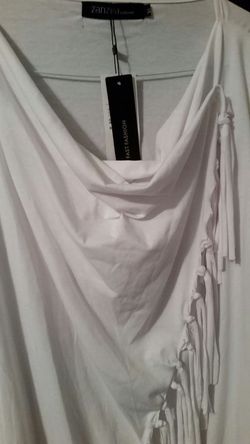 Ladies Brand New Size Medium White Sweater Cape.