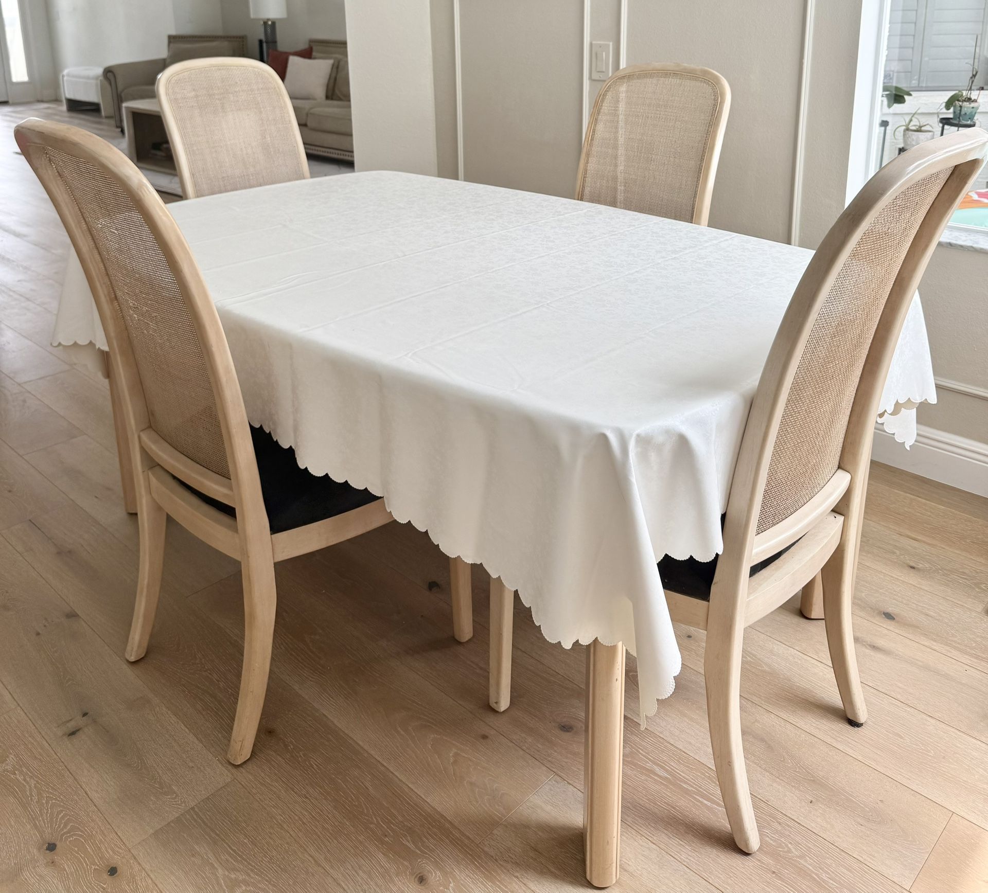 White Oak Wood Dining Table And 5 Chair Set 