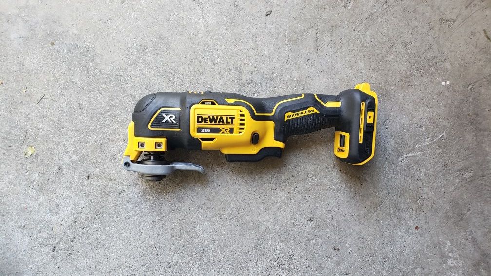 Dewalt 20v Multitool Brushless XR WITH VARIABLE SPEED Brand New Tool Only