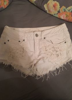 AMERICAN EAGLE SHORTS