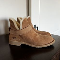 Ugg Boot Size 10 Women 