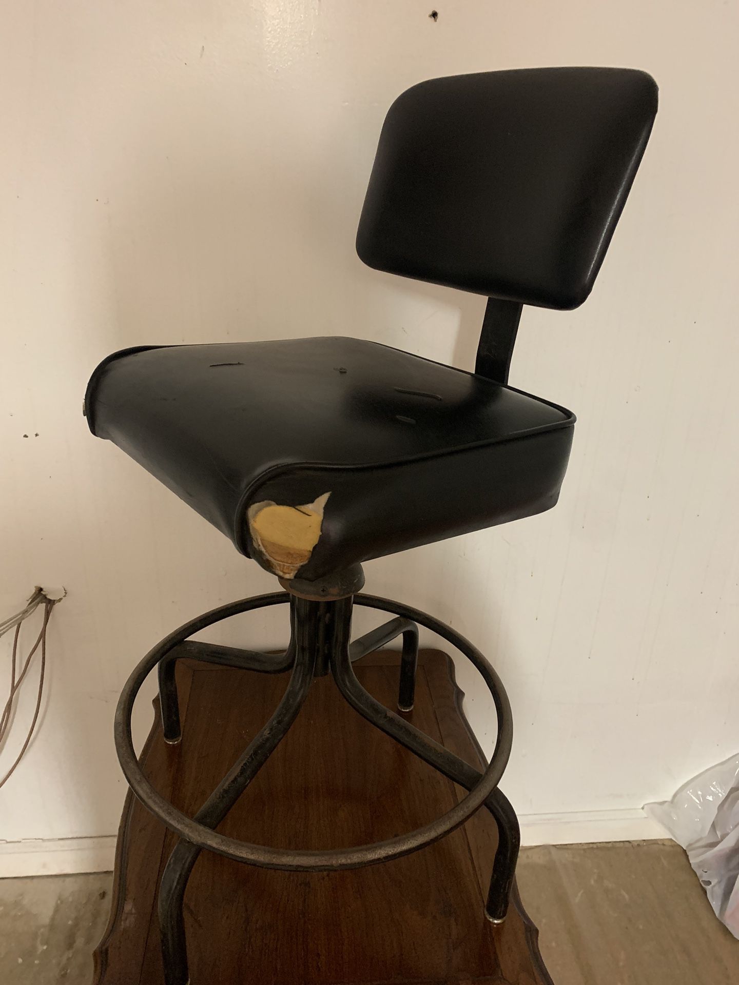 Chair  360 Rotation.