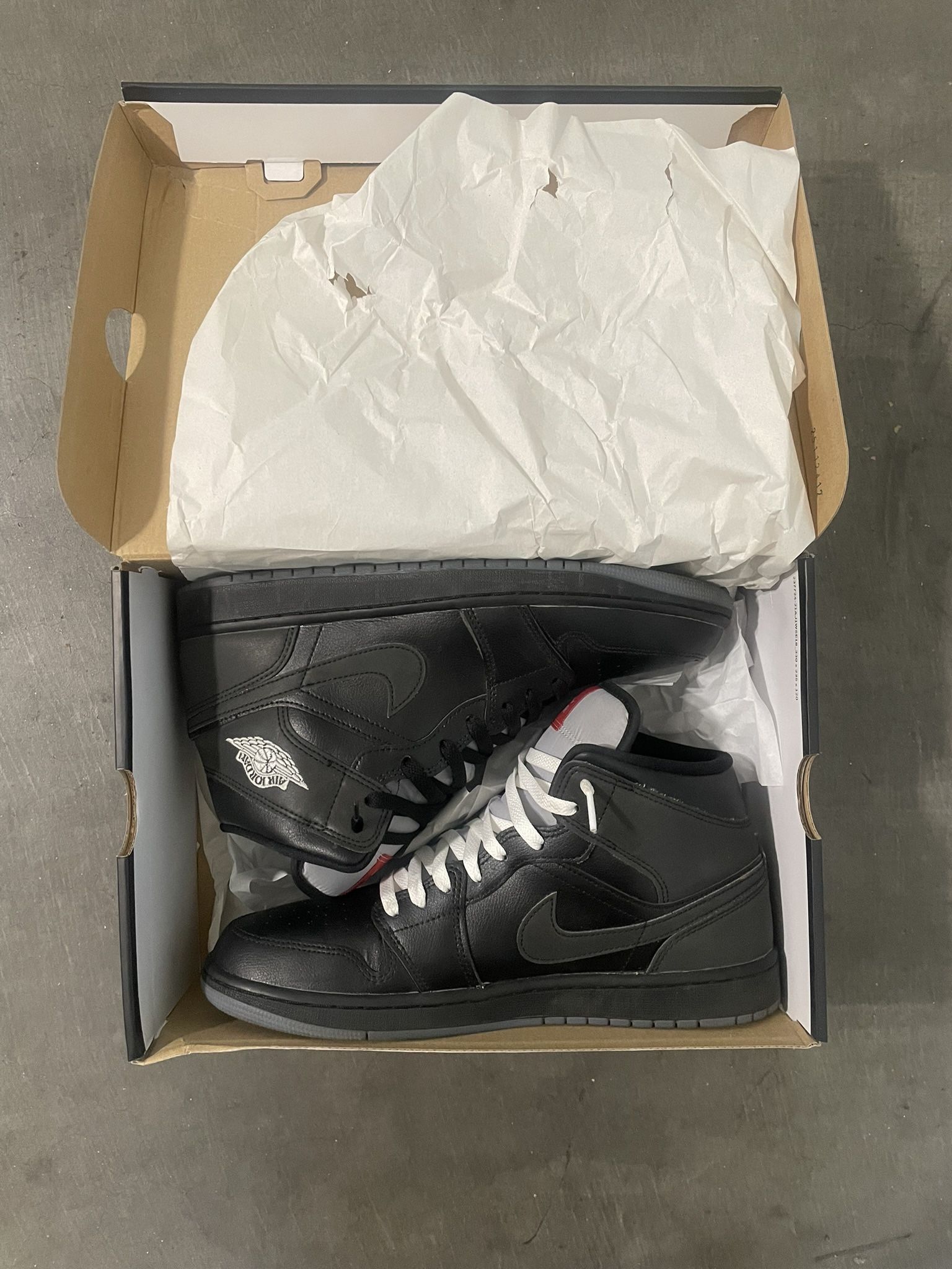 Jordan 1 SE