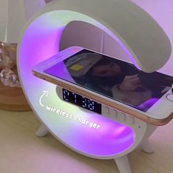 LED Lamp Smart G Bluetooth Speaker Wireless Charger RGB Alarm Clock Night Light 💡 Brand New/ With Charger 🔌 