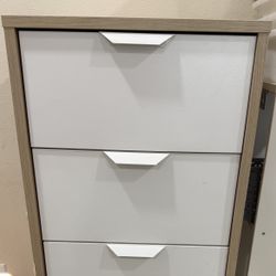 IKEA Askvoll 5-drawer Dresser- DISCONTINUED