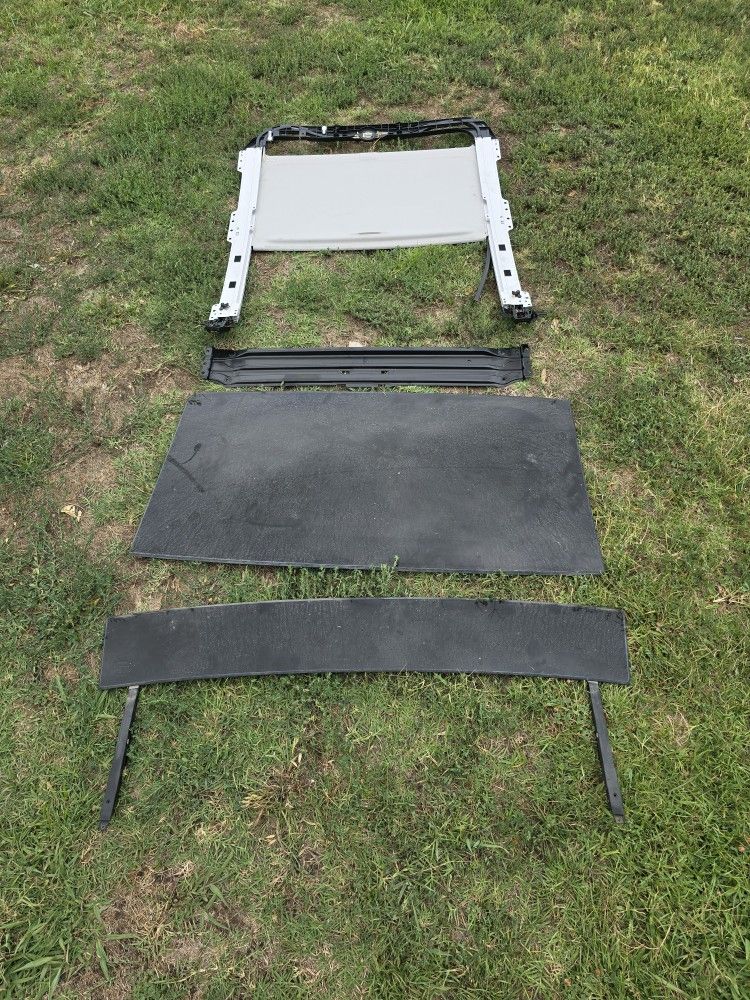 2010 - 2015 Toyota Prius sunroof setup