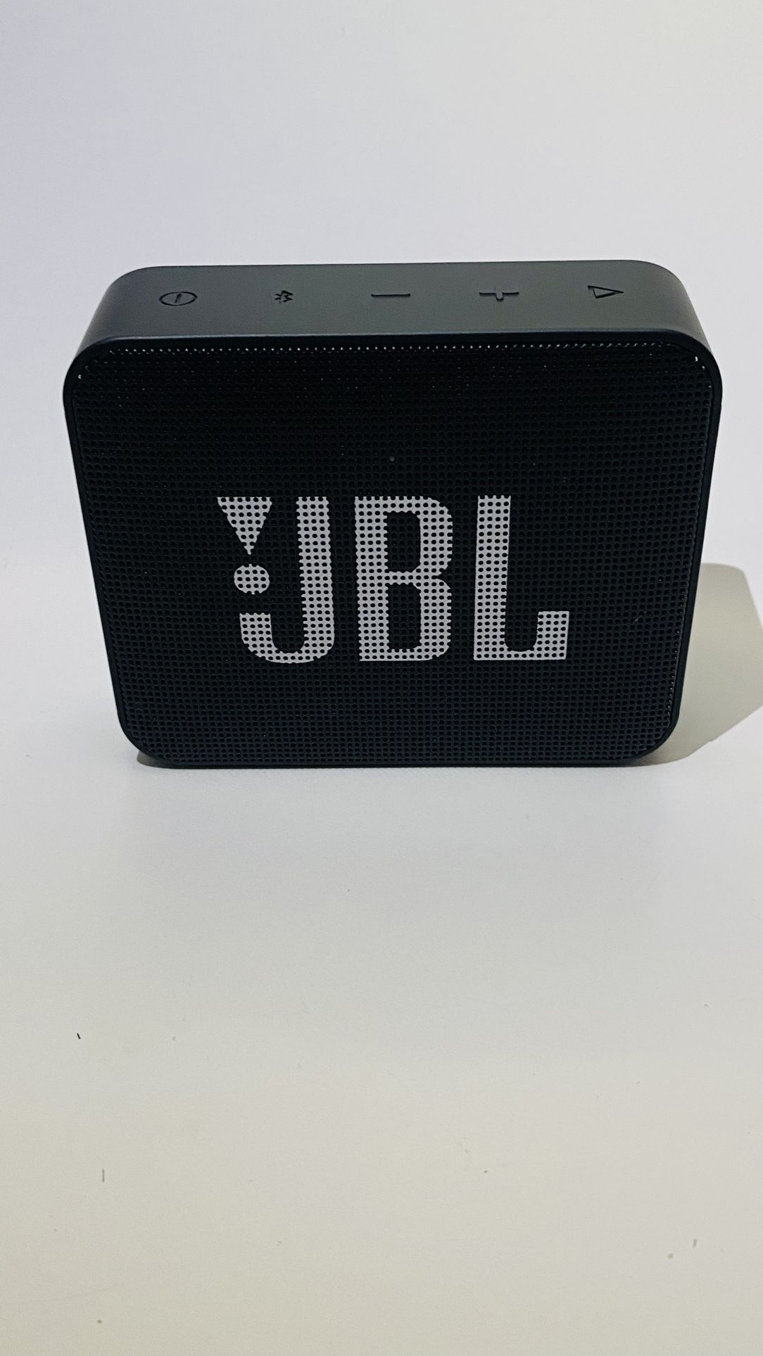 JBL Go2 Portable Bluetooth Speaker - Excellent Sound Quality!