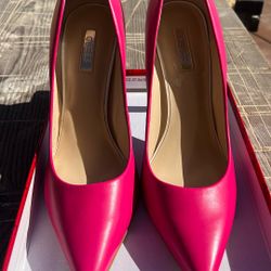 Guess Medium Pink Leather 9 M